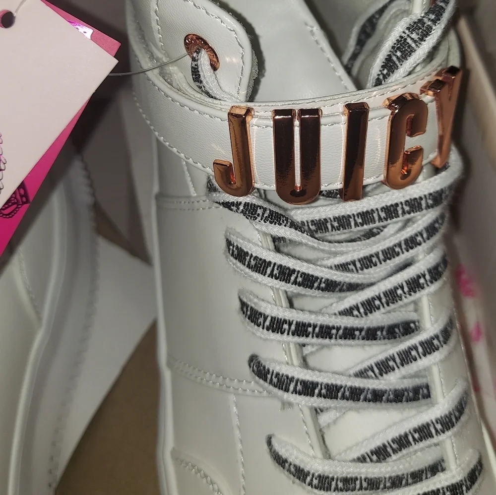 NEVER WORN JUICY COUTURE GOLD Dottie White HIGH TOP SHOE NIB FANCY SIZE 8 1/2 - Picture 1 of 5